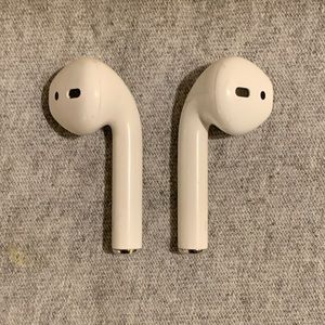 Apple AirPods